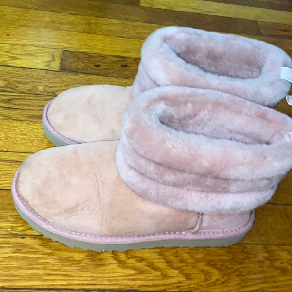 Pink fluff mini quilted ugg